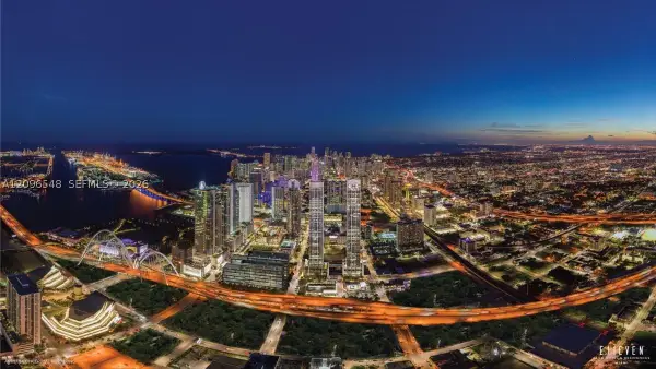 20 NE 11th St #3505, Miami, FL 33132