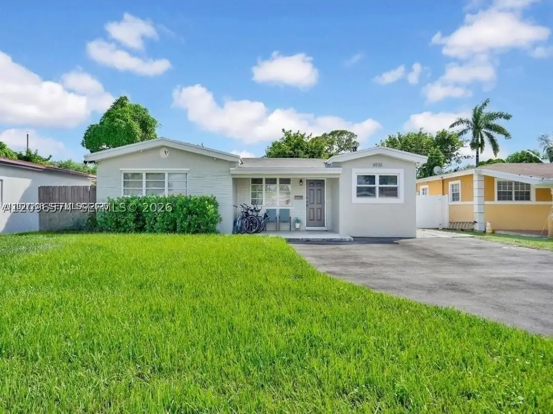 6930 SW 12th St, Pembroke Pines, FL 33023 - #1