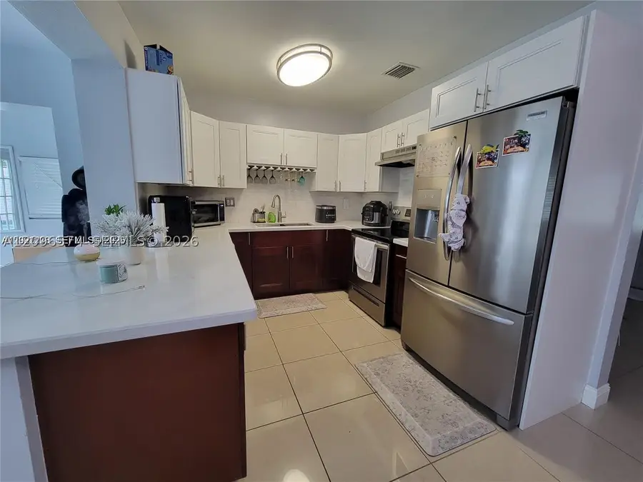 6930 SW 12th St, Pembroke Pines, FL 33023 - #3