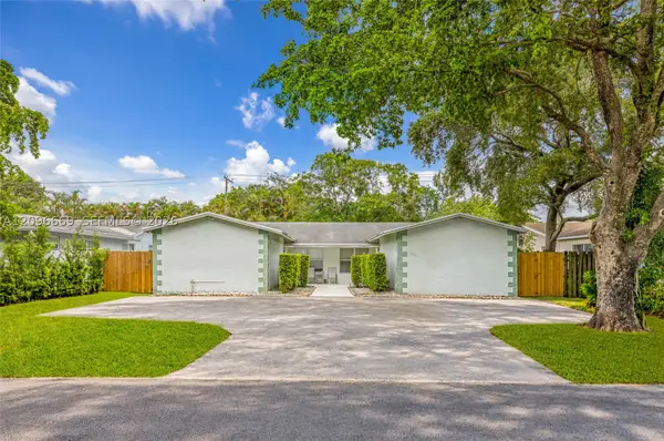 4351 SW 52nd Ct, Dania Beach, FL 33314