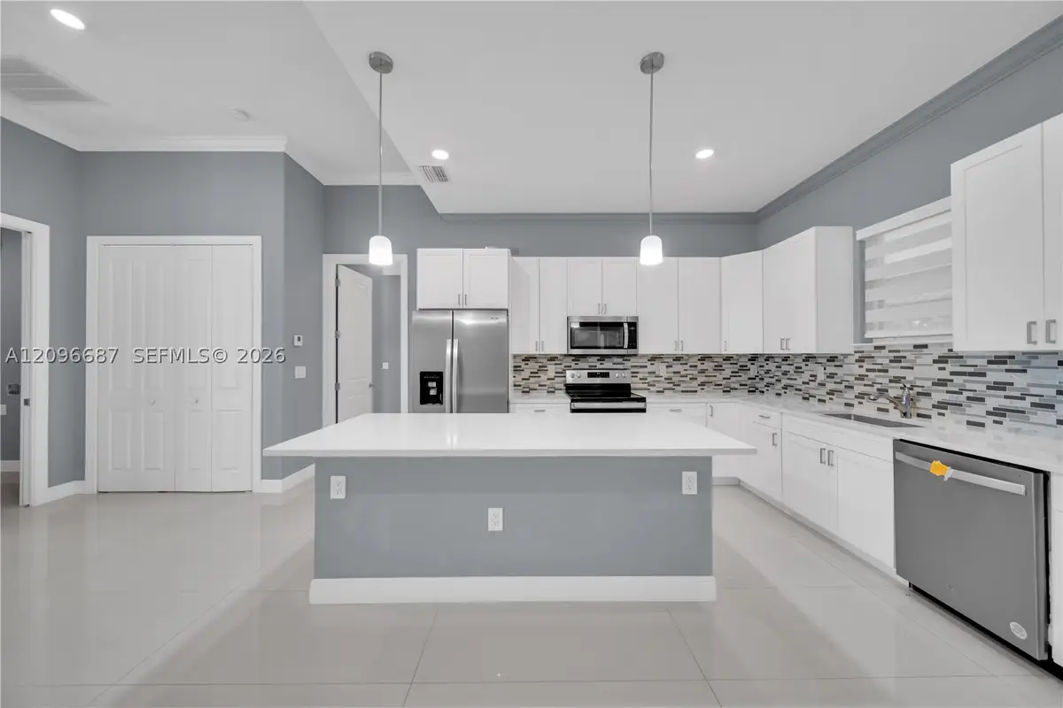105 E 15 St, Lehigh Acres, FL 33972 - #1