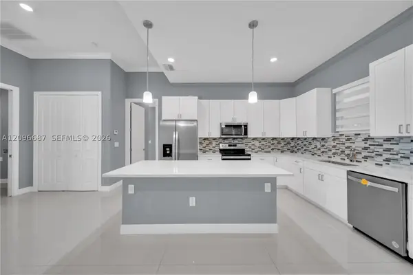 105 E 15 St, Lehigh Acres, FL 33972