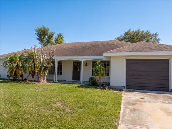 1832 SE Wexford Ct, Port St Lucie, FL 34952