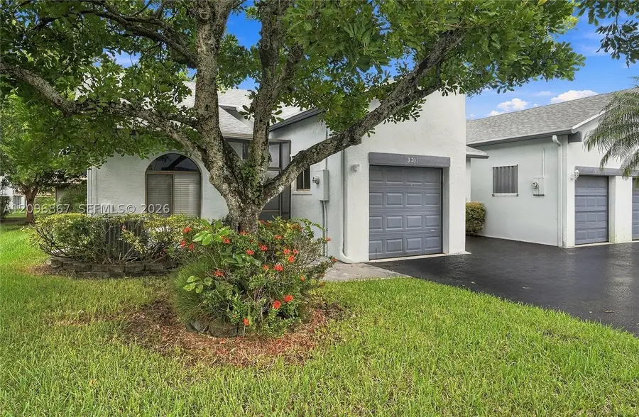 8201 NW 100th Ln, Tamarac, FL 33321 - #2