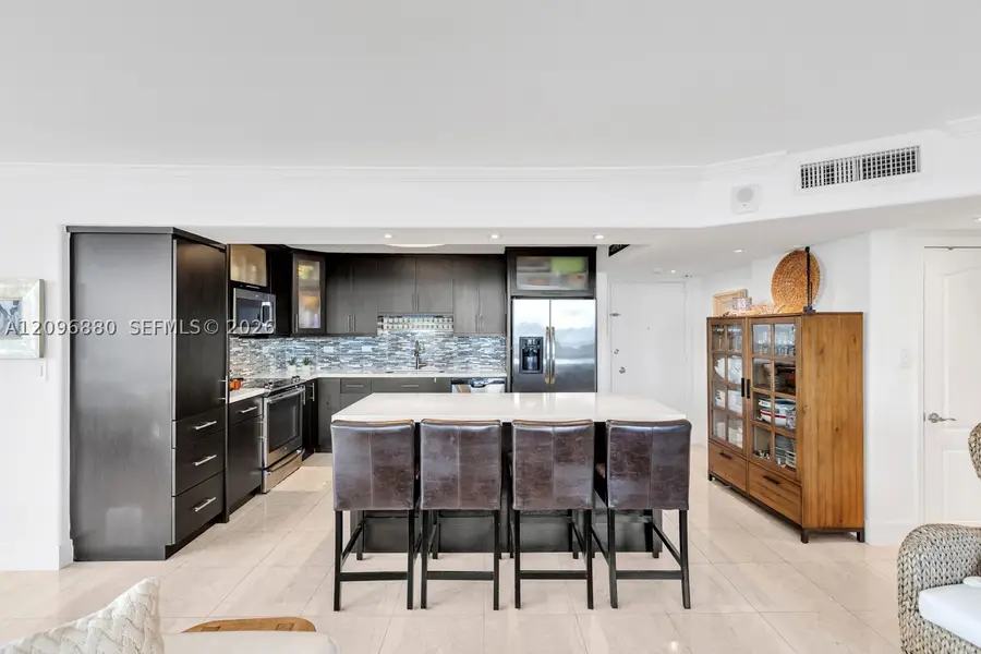 7135 Collins Ave #1126, Miami Beach, FL 33141 - #3