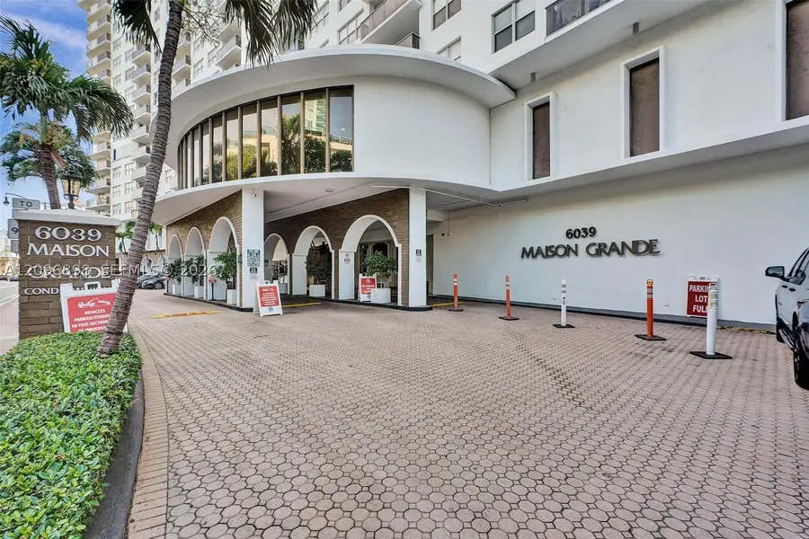 6039 Collins Ave #1736, Miami Beach, FL 33140 - #2