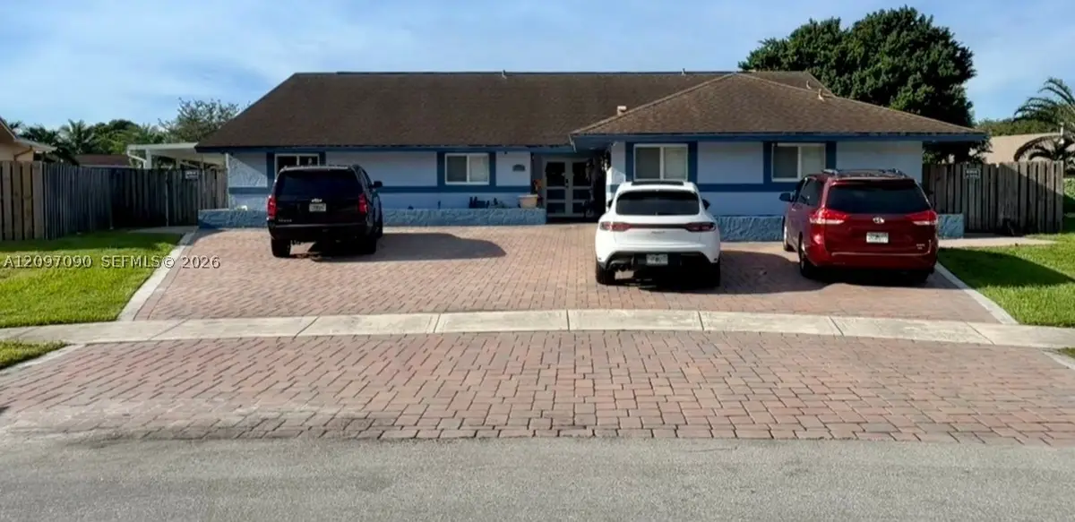 11810 NW 16th St, Pembroke Pines, FL 33026 - #1