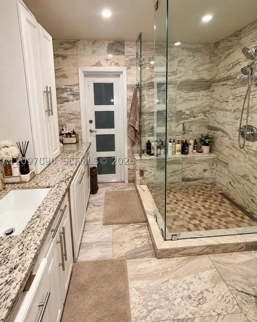11810 NW 16th St, Pembroke Pines, FL 33026 - #2