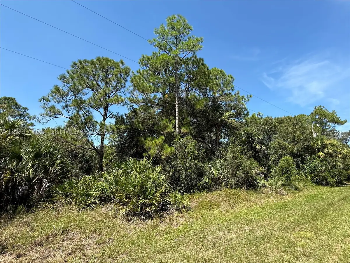 530 S Granja St, Clewiston, FL 33440 - #1