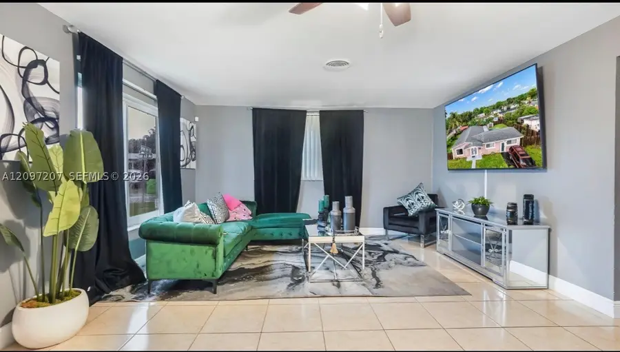 6261 NW 18th St, Sunrise, FL 33313 - #3
