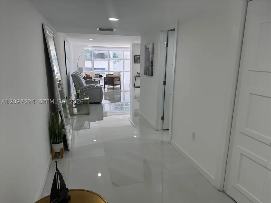 6423 Collins Ave #401, Miami Beach, FL 33141 - #2