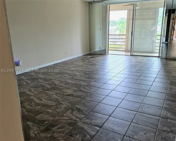 403 NW 68th Ave #309, Plantation, FL 33317