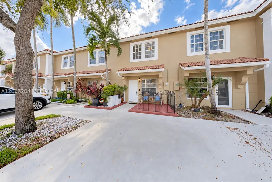 716 SW 122nd Ave, Pembroke Pines, FL 33025 - #2