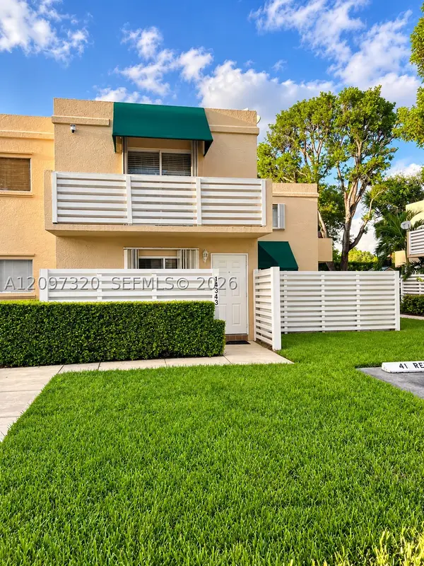 14343 SW 96th Ter, Miami, FL 33186