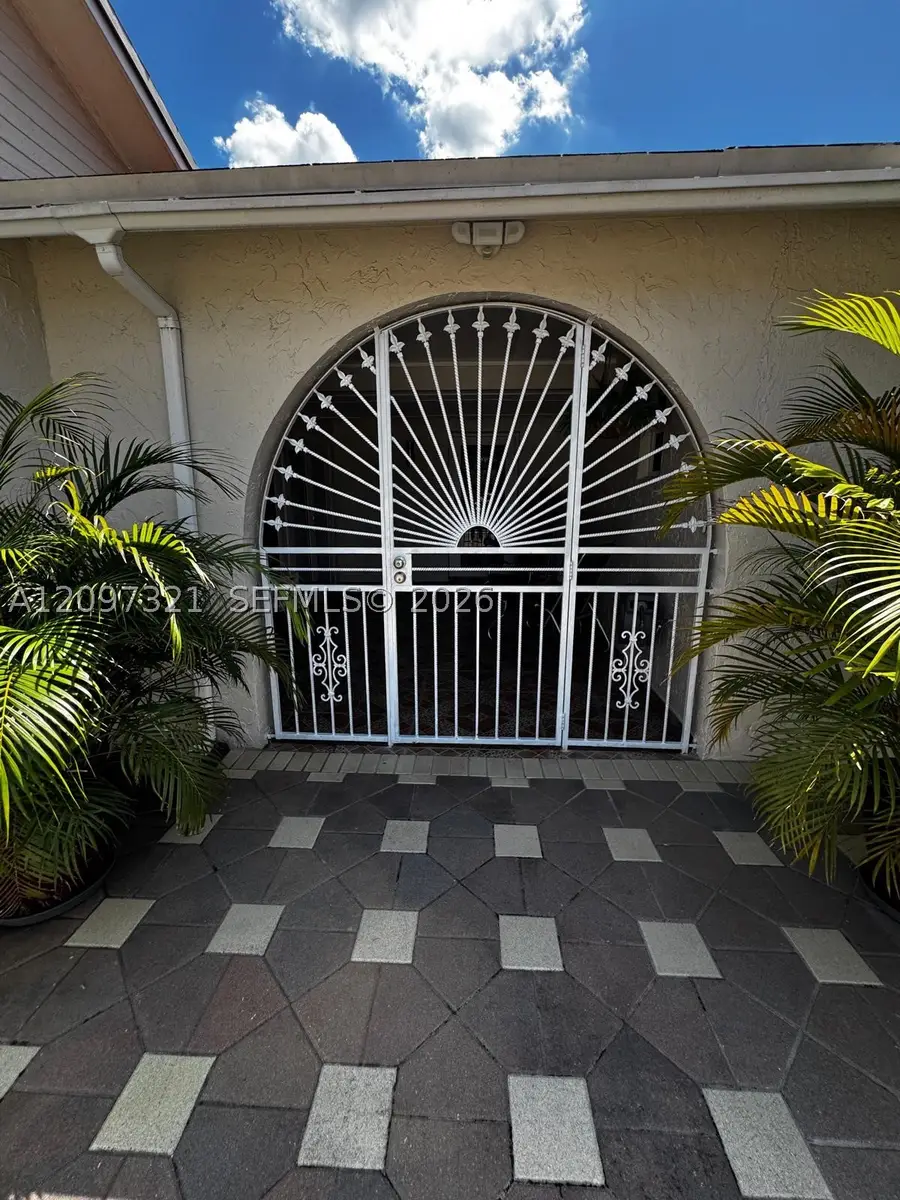 5836 NW 199th St, Hialeah, FL 33015 - #3