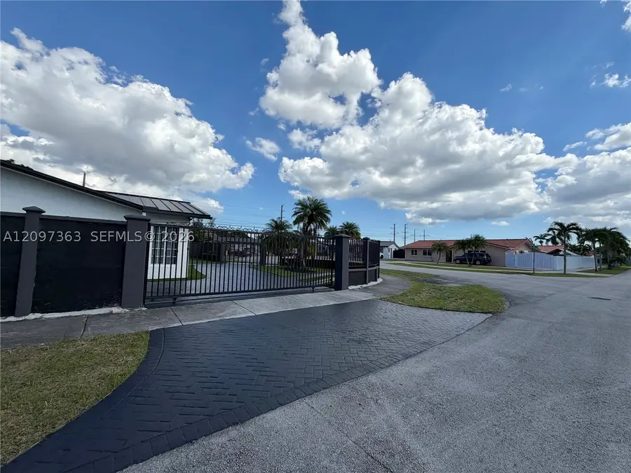 9481 SW 10th St, Miami, FL 33174 - #3