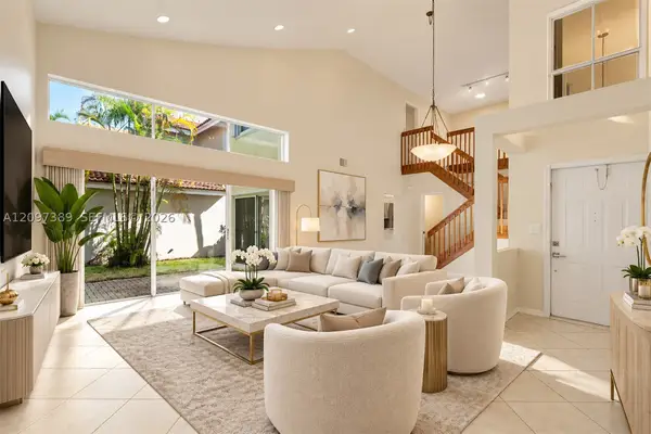 1960 Sweetbay Way, Hollywood, FL 33019