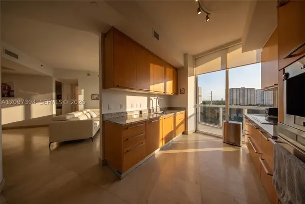 15901 Collins Ave #405, Sunny Isles Beach, FL 33160
