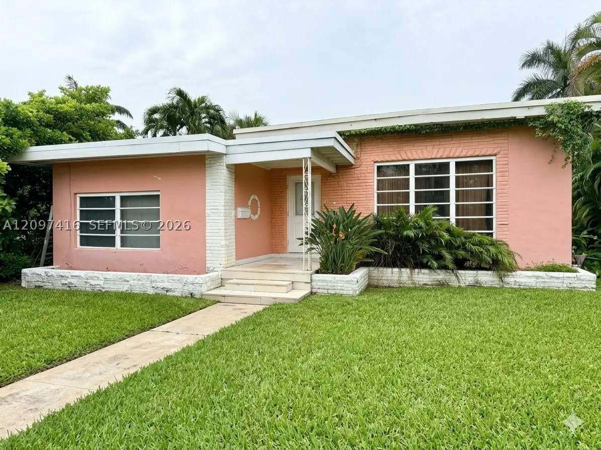 2141 NE 124th St, North Miami, FL 33181 - #1