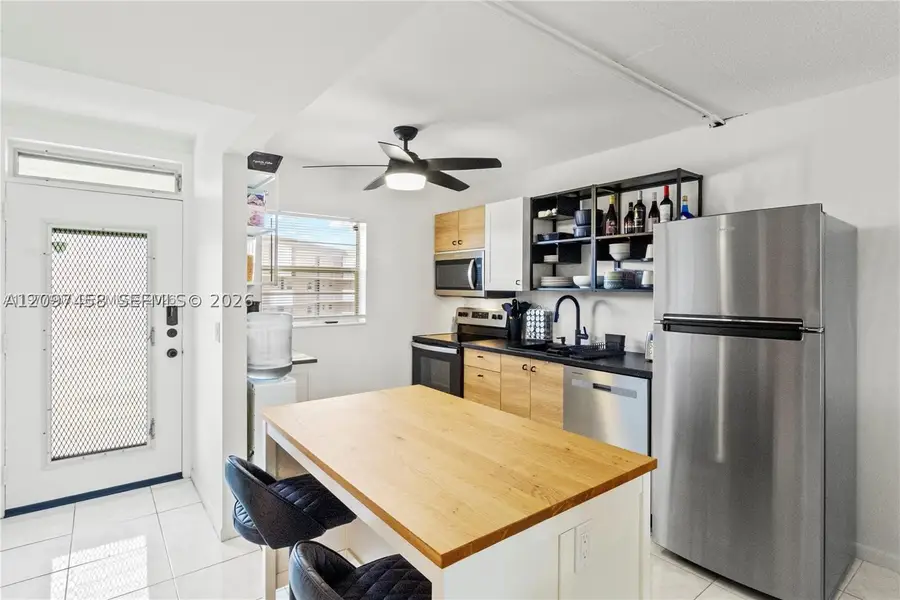 2901 NW 46th Ave #307, Lauderdale Lakes, FL 33313 - #3