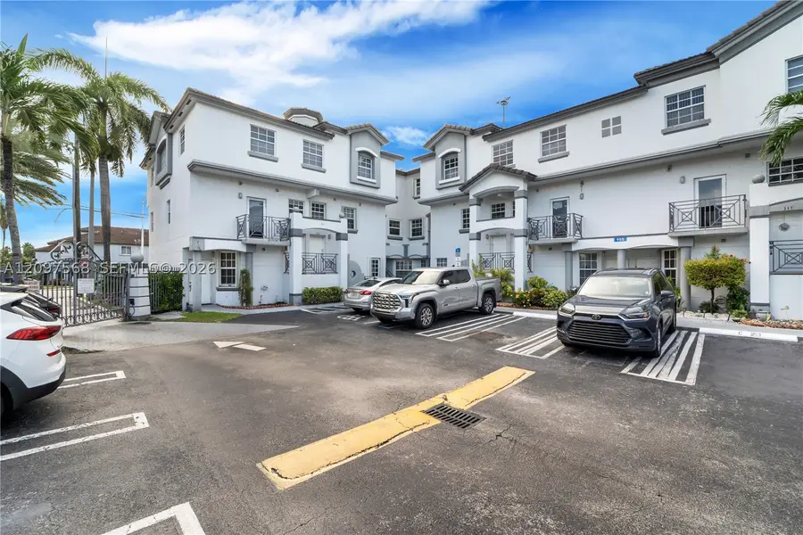955 NW 82nd Ave #213-C, Miami, FL 33126 - #2