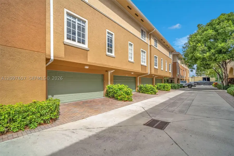 2921 NE 185th St #1203, Aventura, FL 33180 - #3