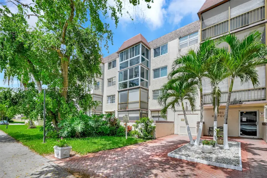 1681 NW 70th Ave #205, Plantation, FL 33313 - #2