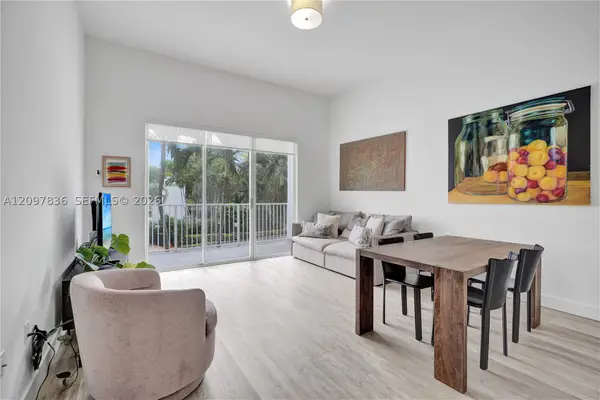 2851 NE 183rd St #211E, Aventura, FL 33160
