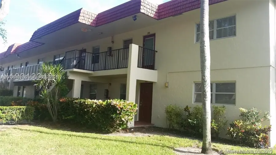 23 Abbey Ln #207, Delray Beach, FL 33446 - #2