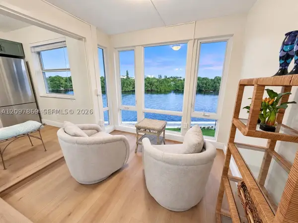 7 Colonial Club Drive #302, Boynton Beach, FL 33435