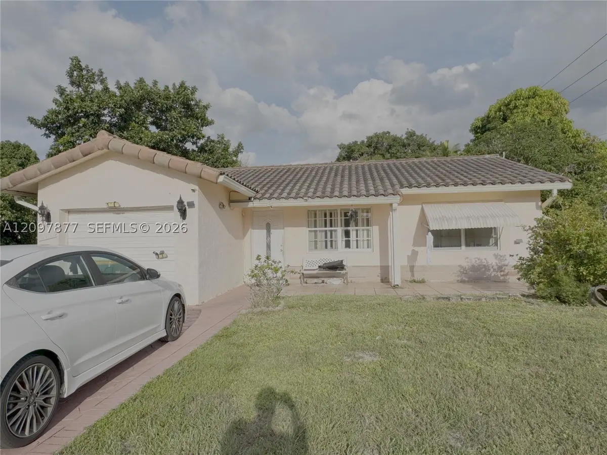 Address Withheld By Seller, Tamarac, FL 33321 - #1