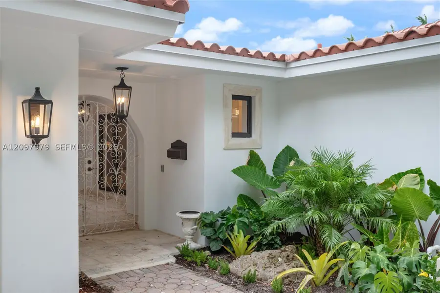 1320 Alhambra Cir, Coral Gables, FL 33134 - #3