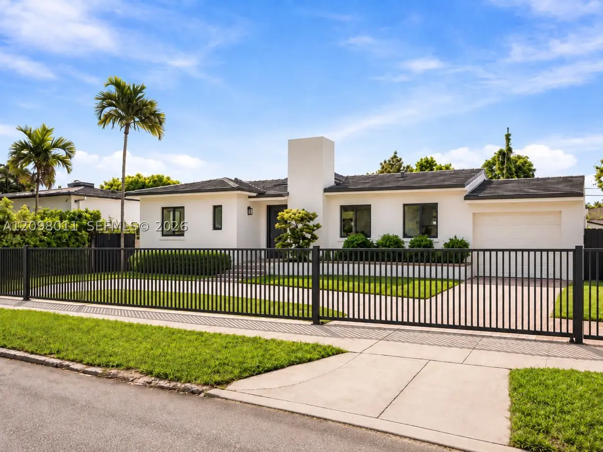 2350 SW 25th Ter, Miami, FL 33133 - #1
