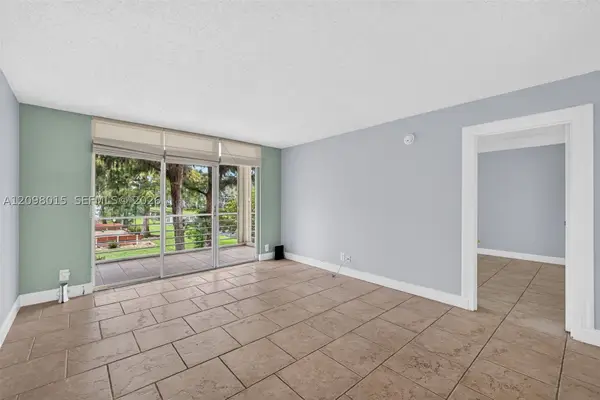 4898 NW 29th Ct #201, Lauderdale Lakes, FL 33313