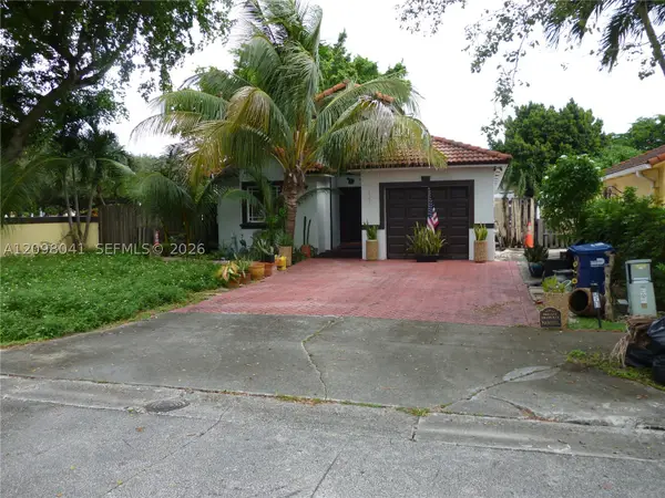 8161 NW 186th Ter, Hialeah, FL 33015