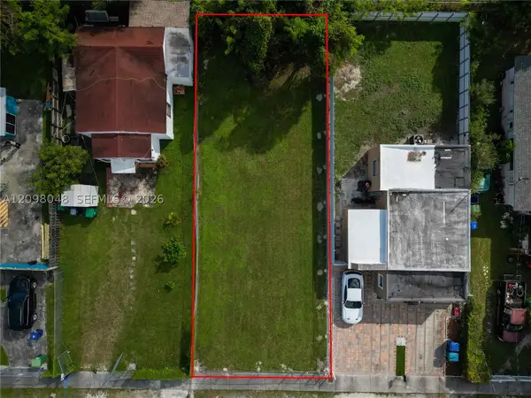 2368 NW 55th St, Miami, FL 33142