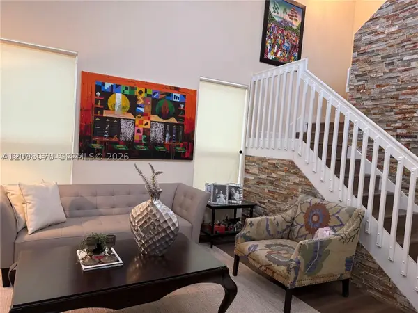 17012 SW 91 Ter, Miami, FL 33196