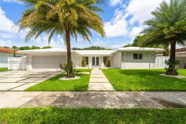 6951 S Miami Lakeway S, Miami Lakes, FL 33014
