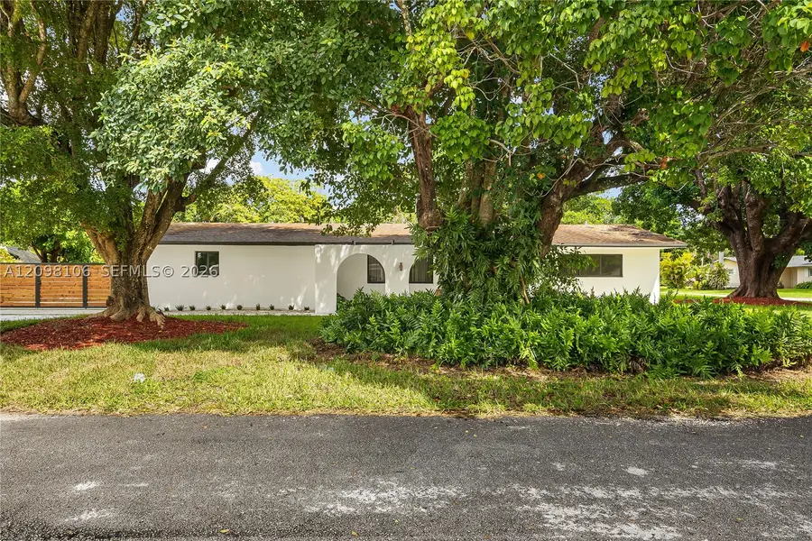9721 SW 122nd St, Miami, FL 33176 - #2