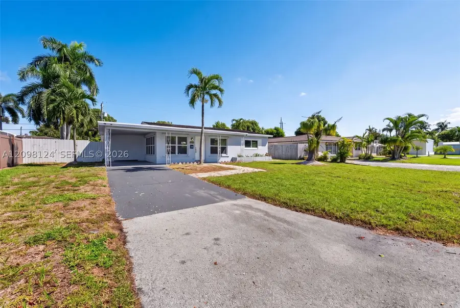 1301 NW 45th St, Fort Lauderdale, FL 33309 - #3