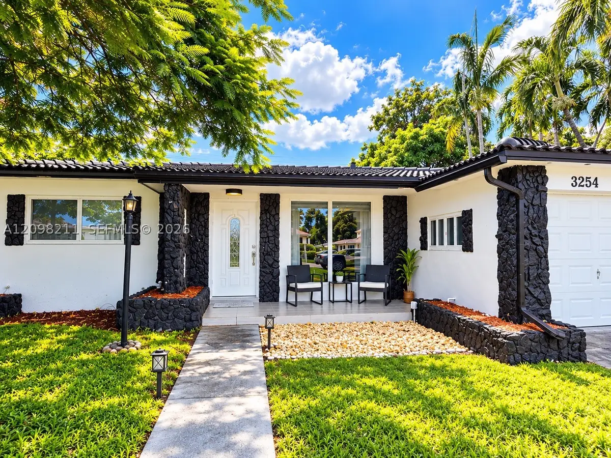 3254 Lincoln St, Hollywood, FL 33021 - #1