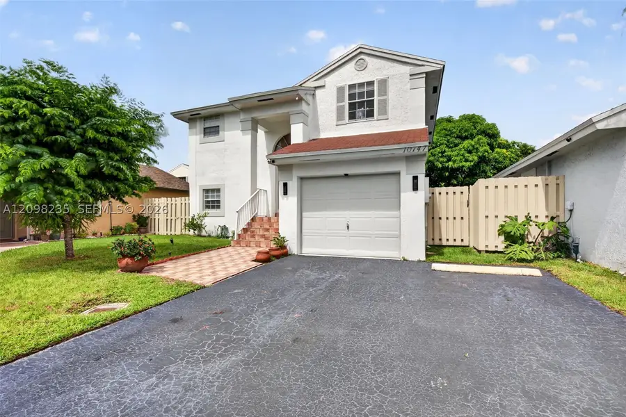 10747 NW 37th Pl, Sunrise, FL 33351 - #2