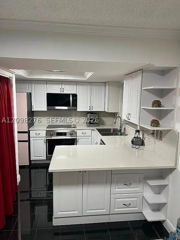 11183 NW 7th St #204-20, Miami, FL 33172 - #1