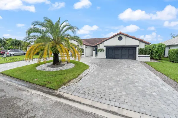 11020 NW 5th Ct, Coral Springs, FL 33071