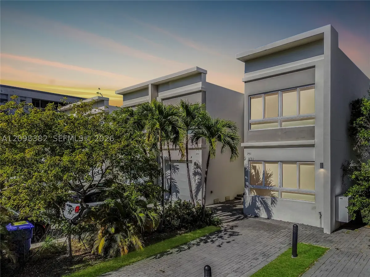 2461 NE 135th St, North Miami, FL 33181 - #1