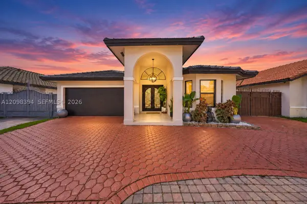 8936 NW 150th Ter, Miami Lakes, FL 33018