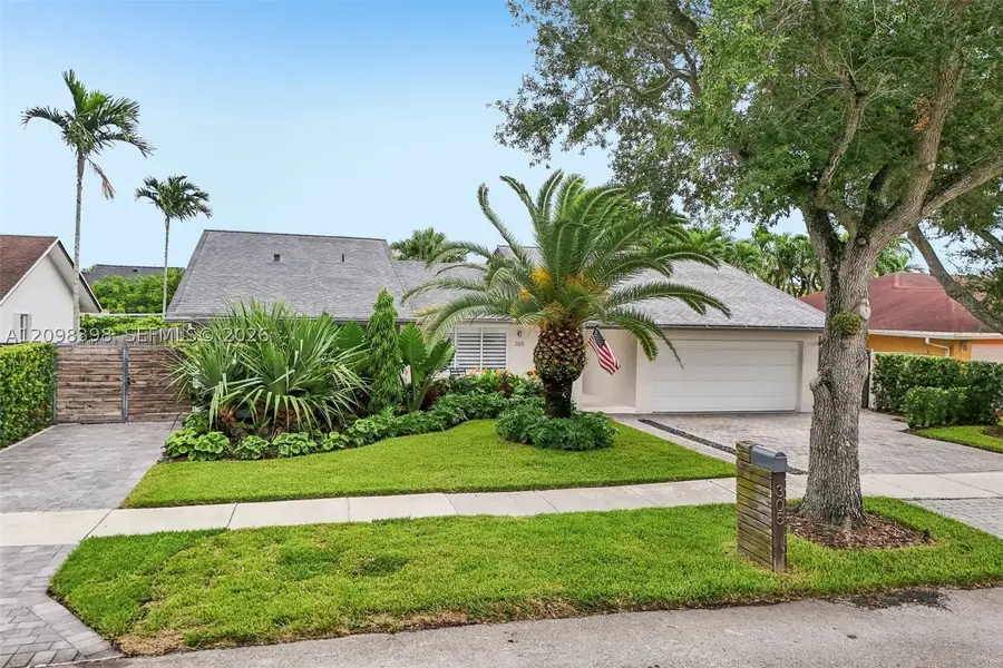 305 SW 134th Ct, Miami, FL 33184 - #2
