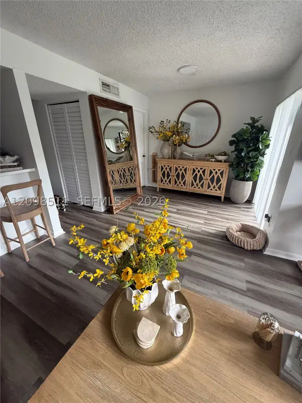 510 S Park Rd #14-10, Hollywood, FL 33021