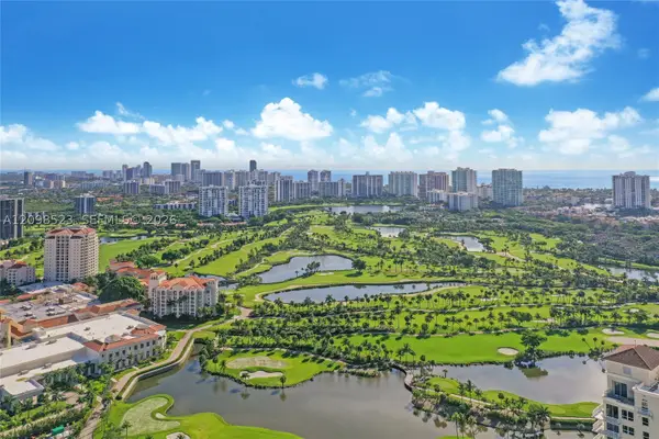 19501 W Country Club Dr #PH-02, Aventura, FL 33180