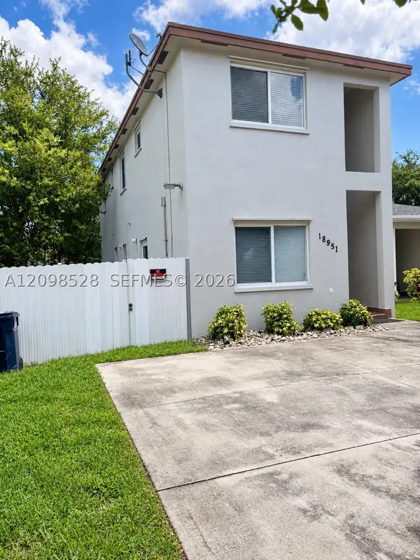 18951 SW 113th Pl, Miami, FL 33157